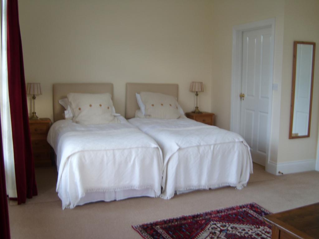 The Hall Farm Bed And Breakfast Tilbrook Quarto foto